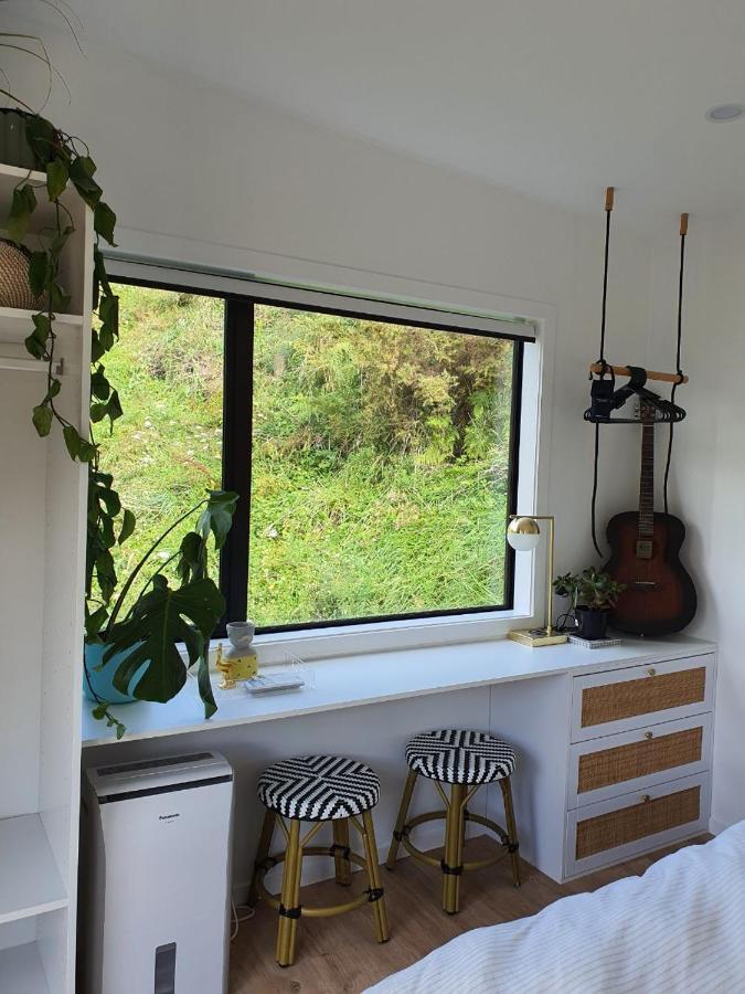 Tiny House With Greenhouse Dining Lower Hutt Zewnętrze zdjęcie