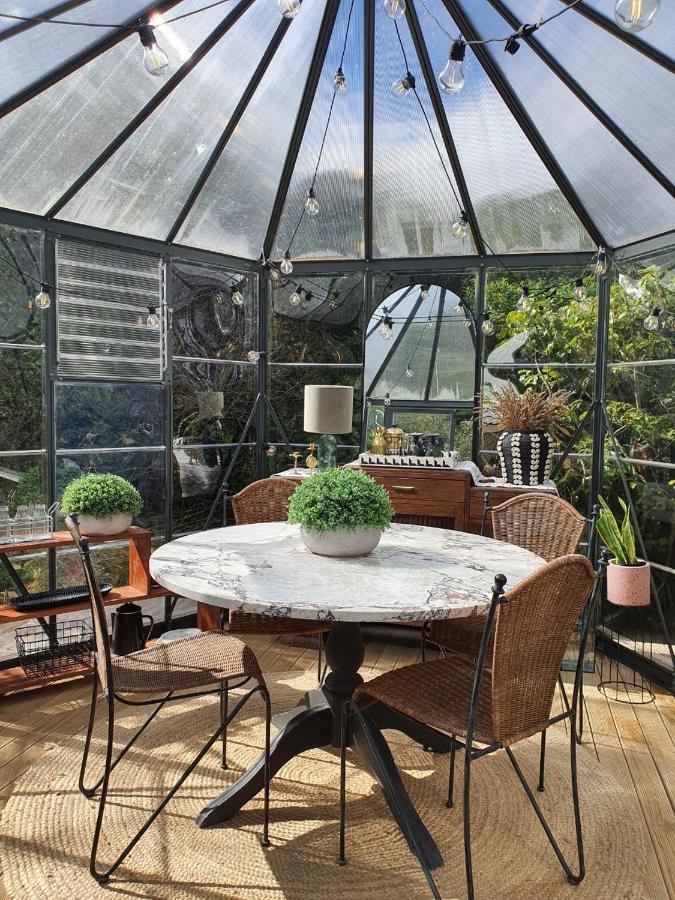 Tiny House With Greenhouse Dining Lower Hutt Zewnętrze zdjęcie